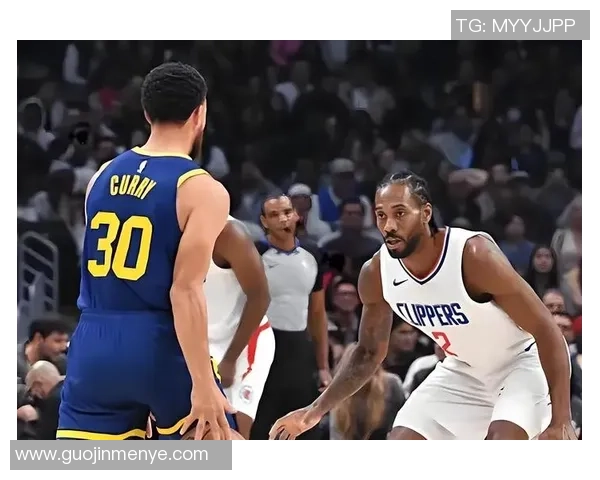 快船与勇士对决微博热议赛况分析与球员表现点评